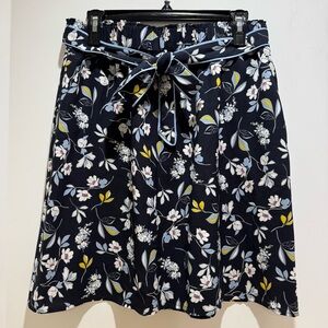 Loft Navy Blue Floral Tie Belt Flowy A-Line Silhouette Skirt Women’s Size Medium